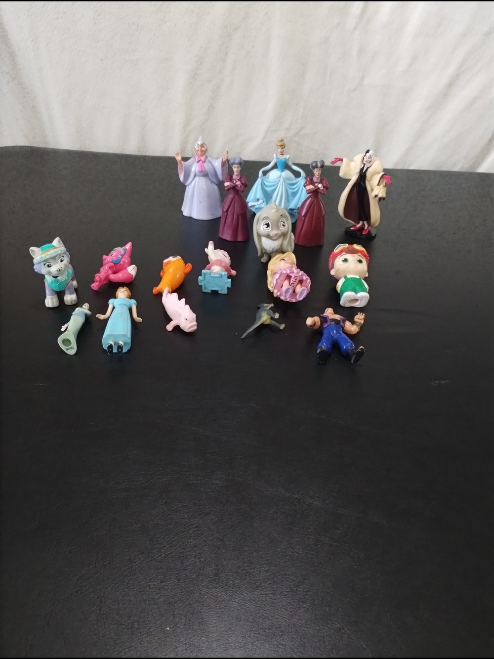 Disney Princess and Assorted Kids Toy Figures - Mixed Colors Cake Toppers